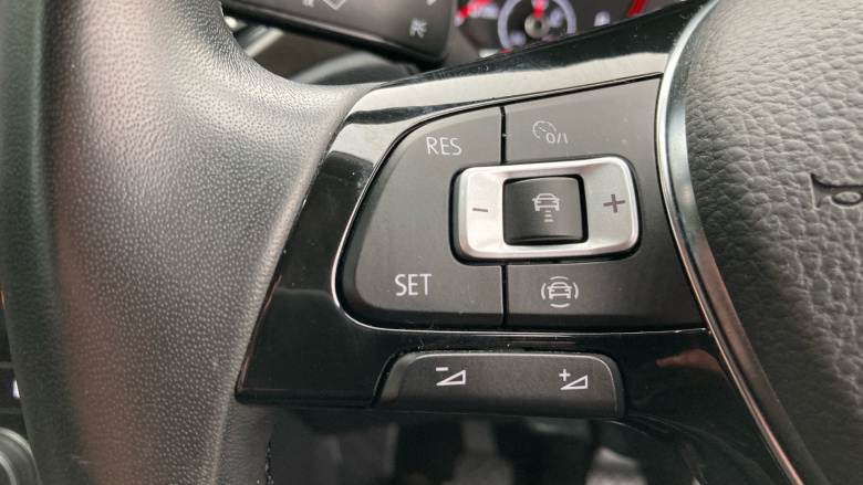 Volkswagen T-Roc 1.0 TSI Design 5dr Petrol Hatchback